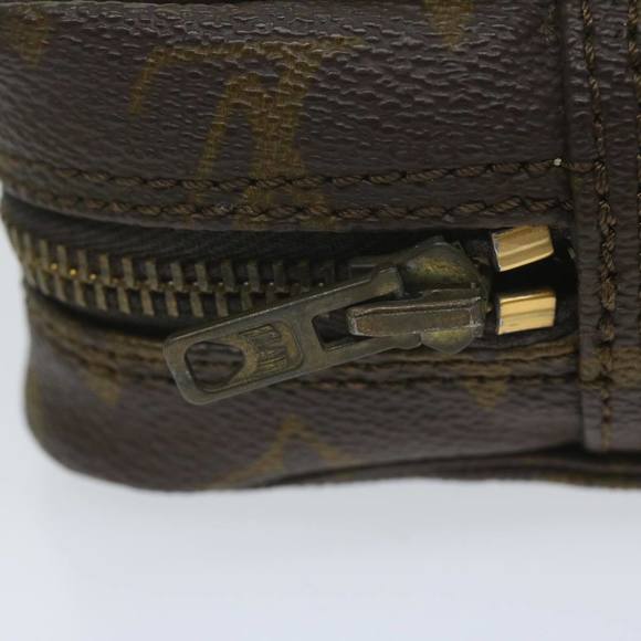 LOUIS VUITTON Poche Toilette Clutch Bag - Picture 14 of 16